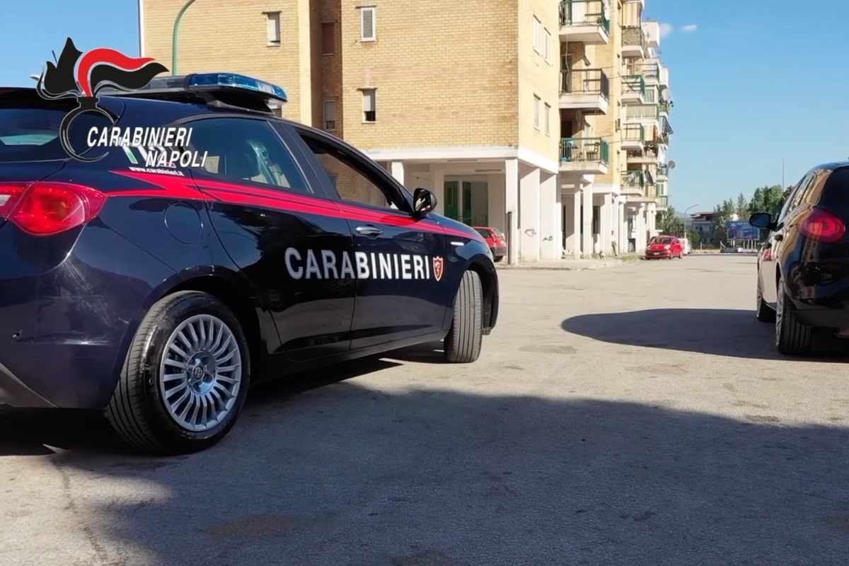 Spaccio e traffico di droga: blitz dei carabinieri a Caivano