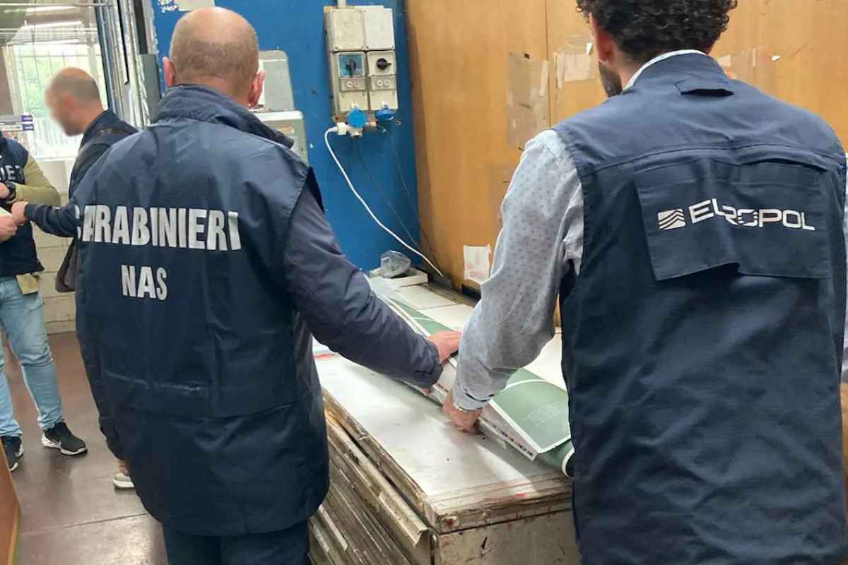 Falso vino francese "grand cru" prodotto in Italia, 6 arresti tra Torino e Milano: rivenduto a 15mila euro a bottiglia