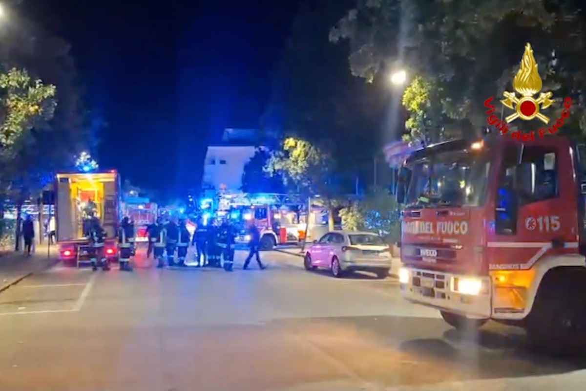 Paura in Veneto, albergo in fiamme: oltre 270 persone in pericolo. "Scene mai viste"