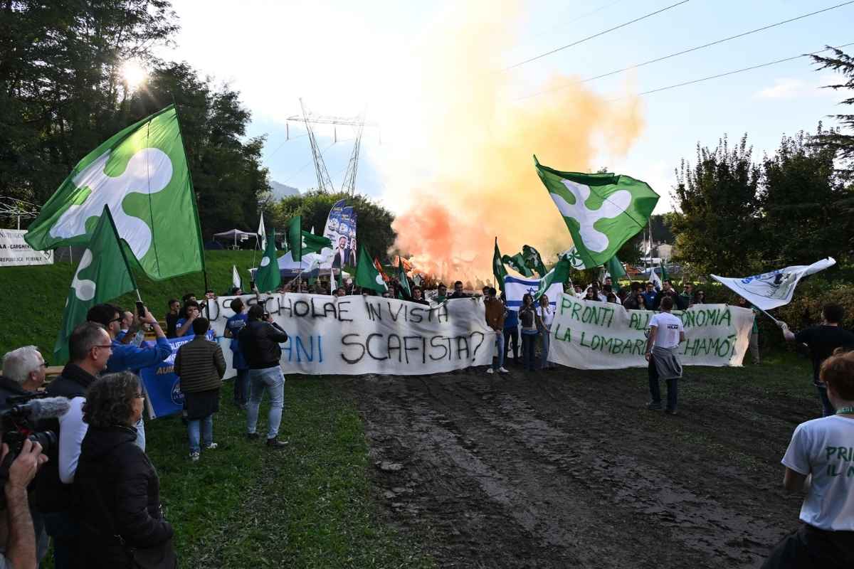 Pontida al via, i giovani della Lega imbarazzano Salvini 